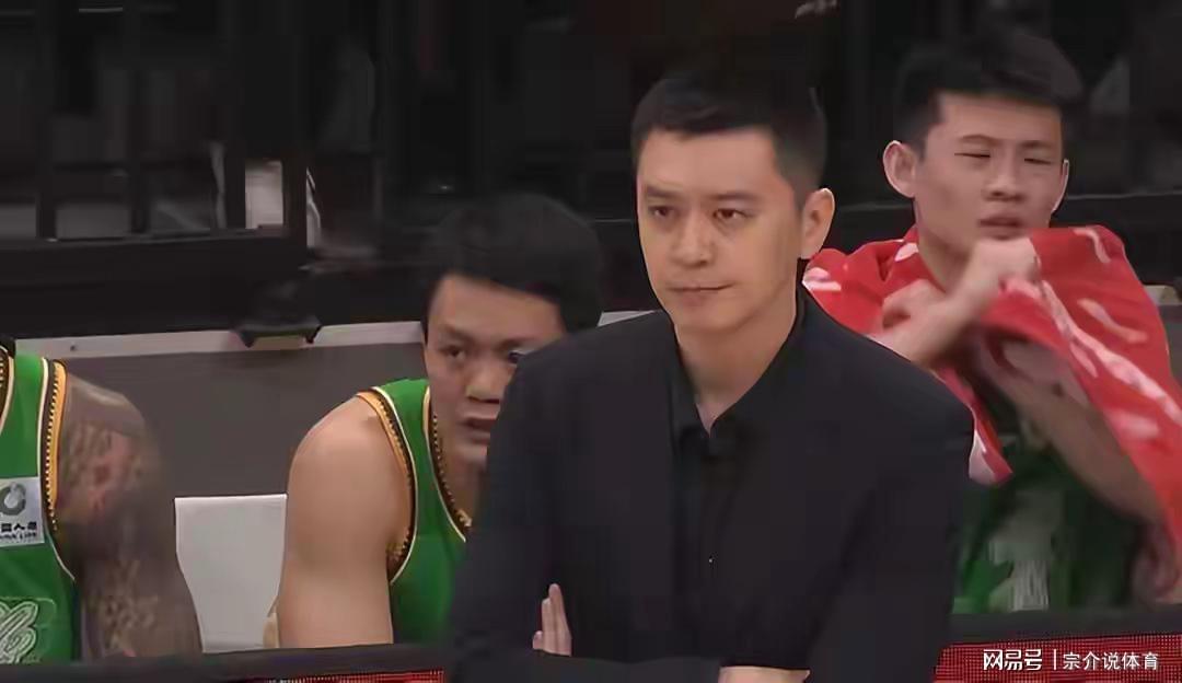 世界杯手机直播-脸都不要了！辽宁队惨败青岛，三大混子真要淘汰，杨鸣面临下课