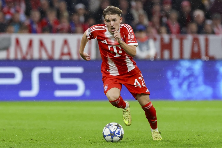 世界杯手机直播-埃贝尔：卡尔代表着拜仁青训的突破；我们不想培养昙花一现的球员